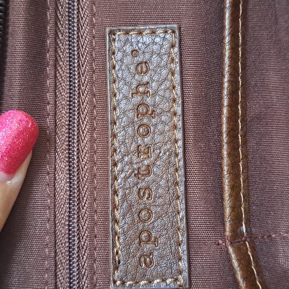 Apostrophe Brown Bonus Built In Cosmetic/Mirror Area Bag. NWT - Picture 7 of 9